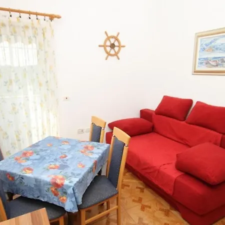 Apartments And Rooms With A Swimming Pool Babici, Umag - 3046 Umag